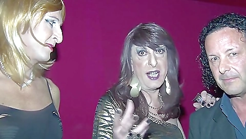 Vintage shemale fucks guy in leather crotch in anal