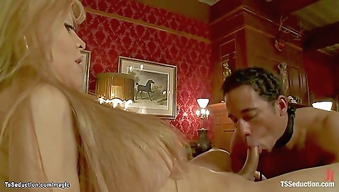 Big ass latina with big booty gets fucked in the ass