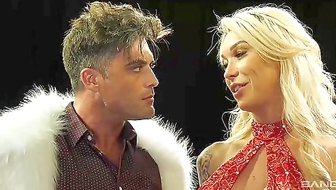 Supermodels ts - aubrey kate and her friend's body