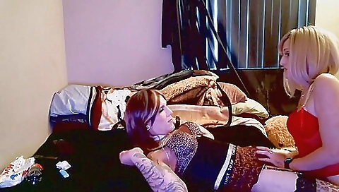 Blonde 18+ brunette with a slutty pussy gets anal sex